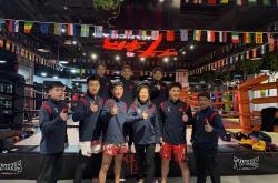 开云体育入口-一场经典之战！拳击点燃球迷热情