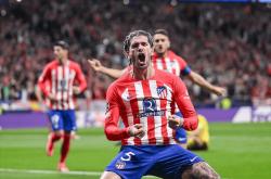 开云体育-马德里竞技轻取多特蒙德，苏亚雷斯刷新纪录