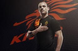 开云体育官网-绝对统治，梅赛德斯大师级战术与塞恩斯的致命一击