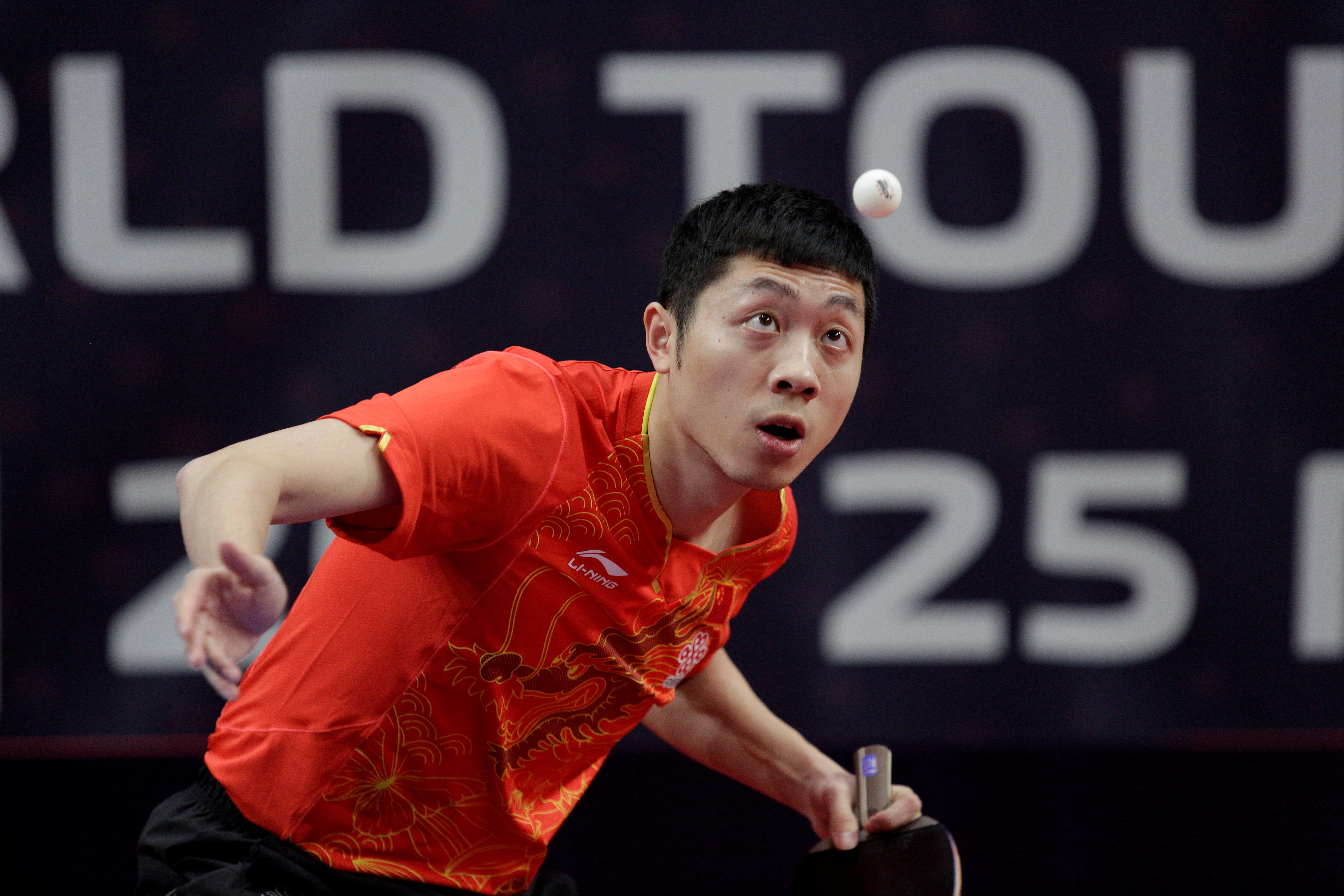 英国乒乓球队完胜德国乒乓球队，许昕绝境逆转