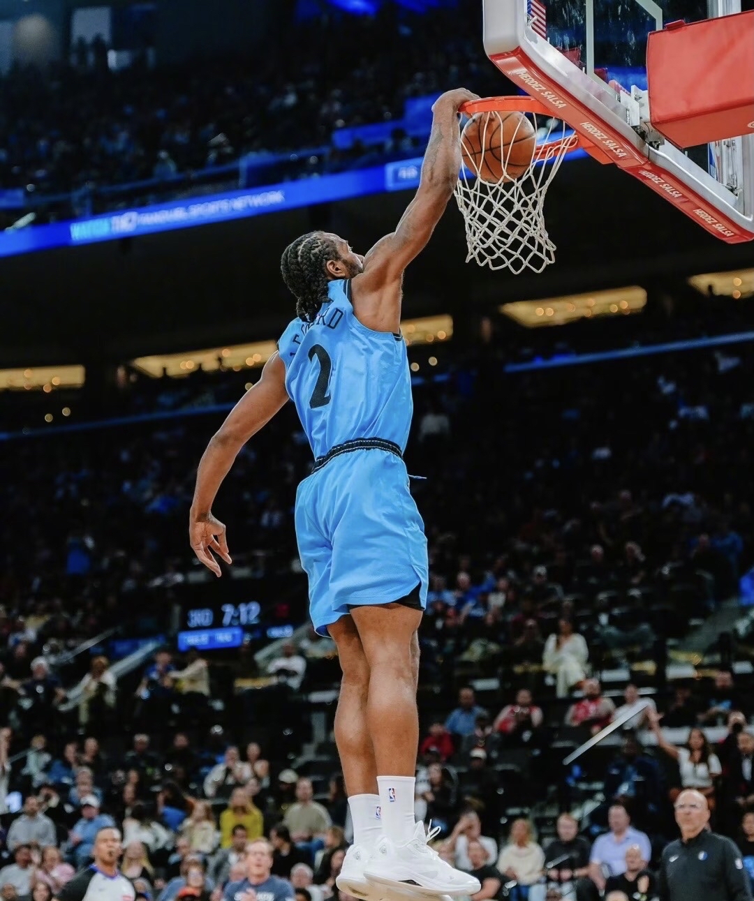 火箭力克独行侠,伦纳德完成帽子戏法 火箭力克独行侠,伦纳德完成帽子戏法