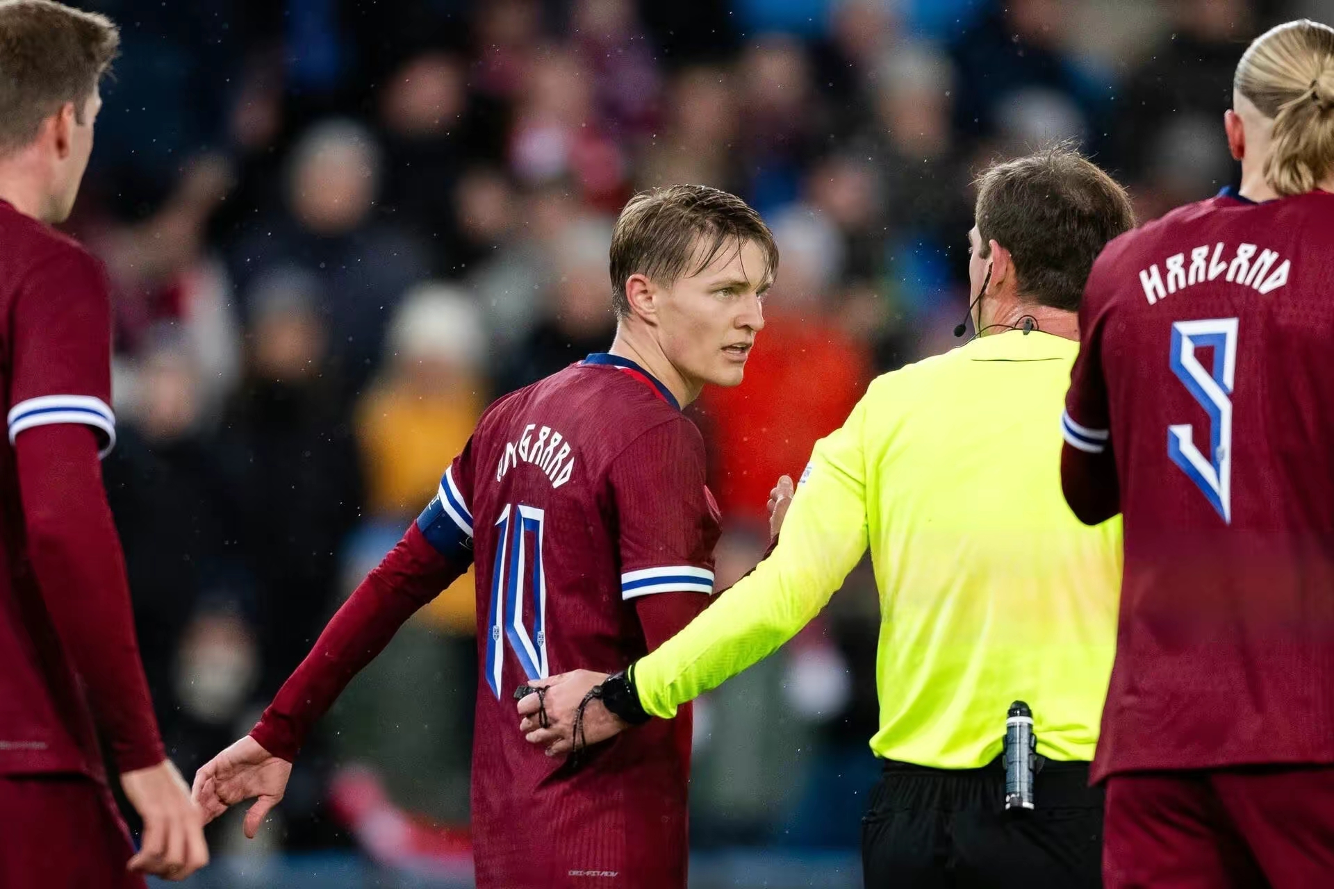 法国险胜比利时，哈兰德高光表现