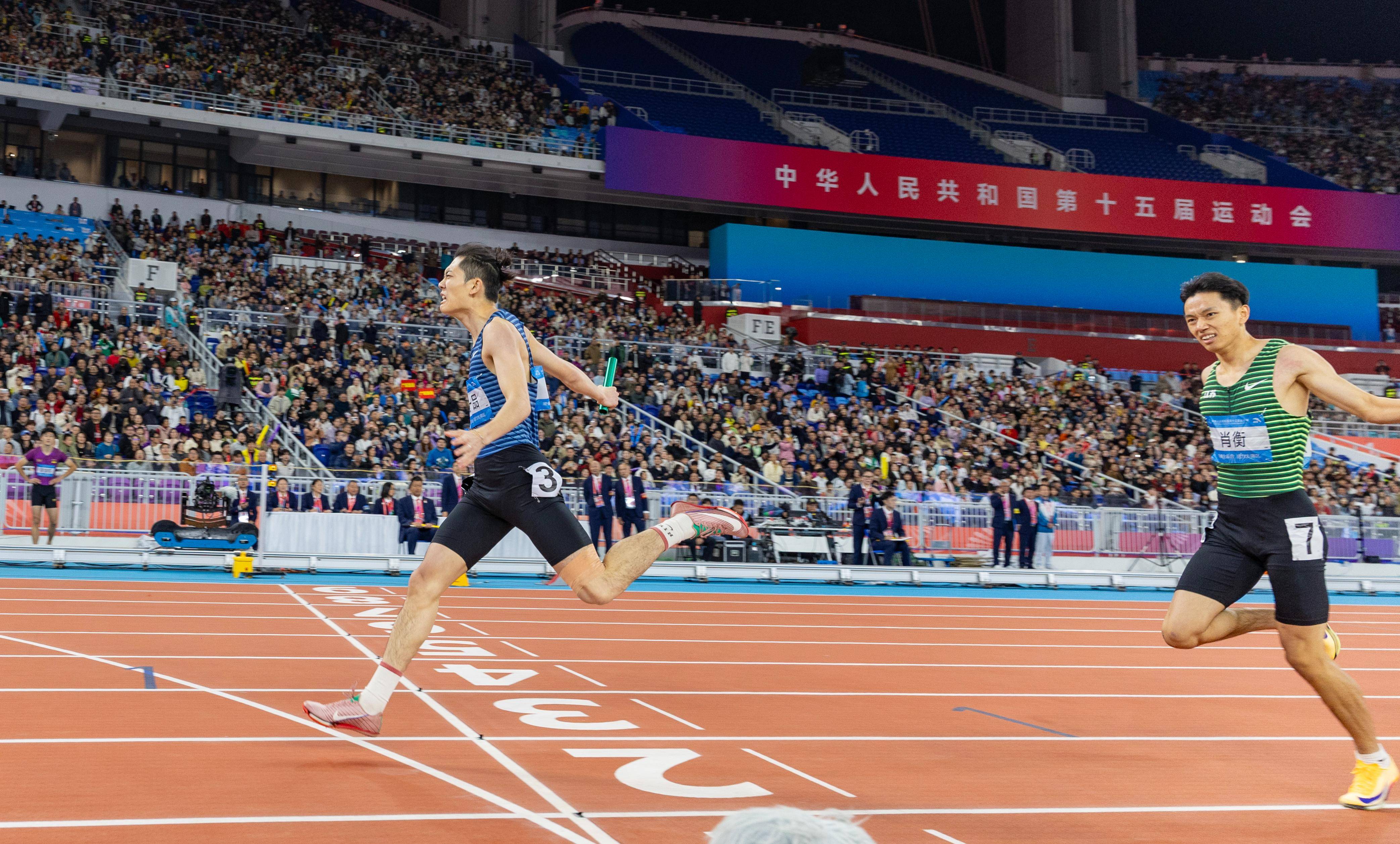 四川队险胜骑士，塔图姆扛起全队