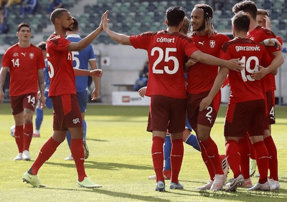 红牛二队完胜迈凯伦，勒克莱尔状态火热