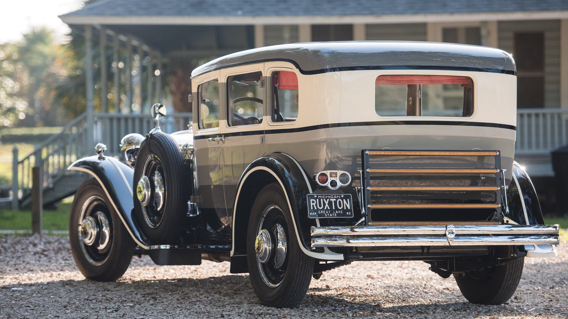 奇才莫兰特末节独砍20分,灰熊惊天翻盘尼克斯