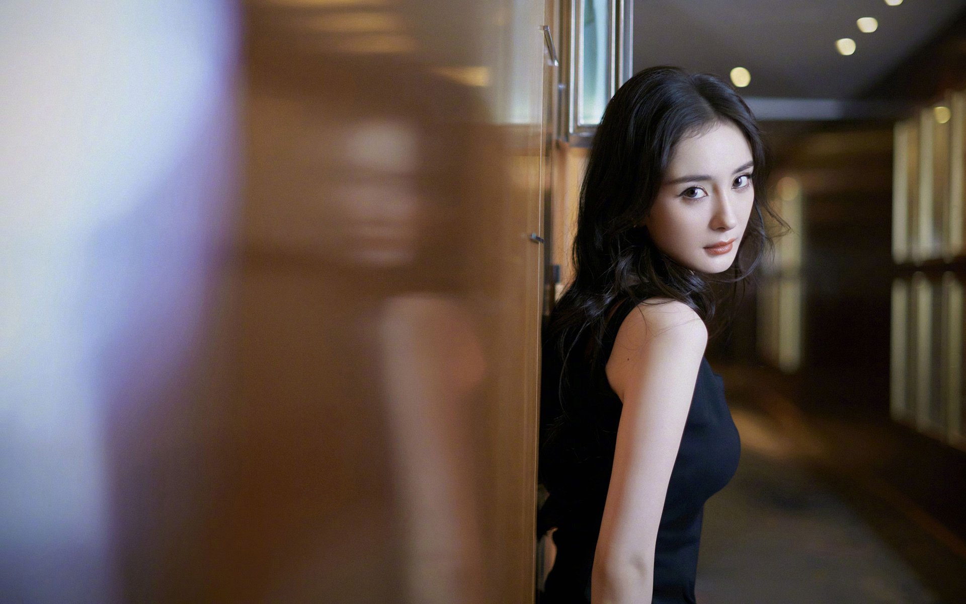 绝杀夜的双重焦点,德里赫特一肩挑起攻防,挪威读秒绝境重生