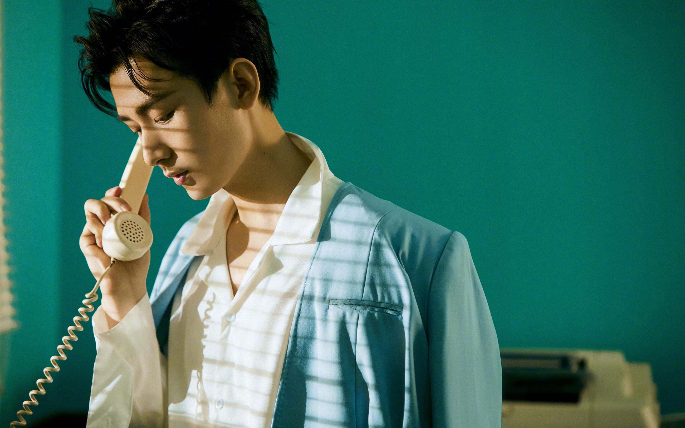 超现实周末,F1尼斯的黄昏鏖战与奥地利平行世界的绿茵狂想