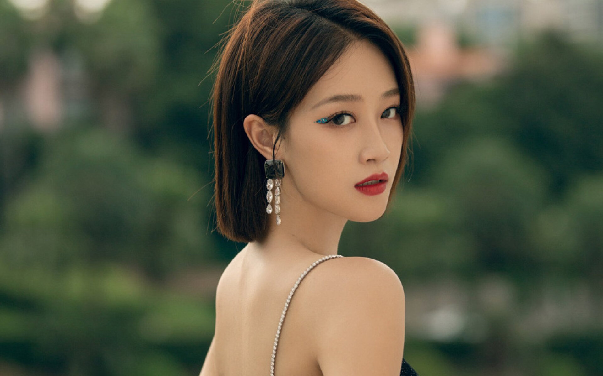 奥运周期关键战，巴萨新宇宙队轻取塞内加尔背后的战略棋局